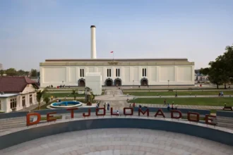 Potret De Tjolomadoe