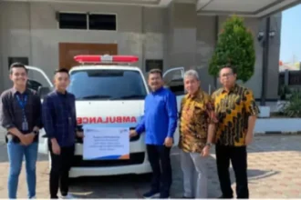 Bri Branch Office Kramat Region 6jakarta 1 Serahkan Bantuan 1 Unit Mobil Ambulans Kepada Gereja Hkbp Letjend Suprapto