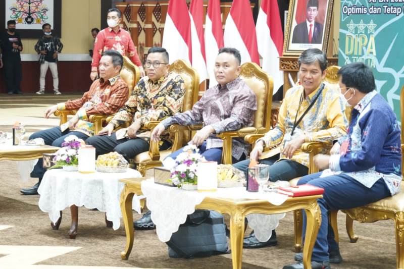 gubernur kalteng terima dipa 2023 dari presiden jokowi