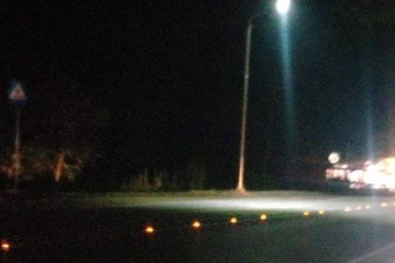 paku marka road stud reflektor jalan