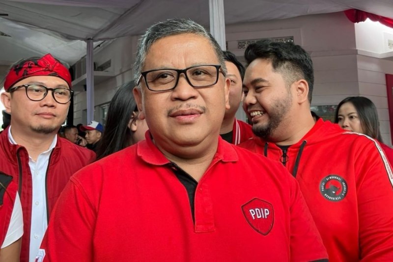 hasto pdip reshuffle kabinet