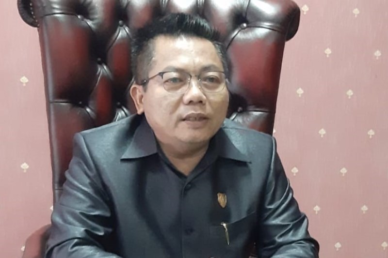 ketua dprd kalteng wiyatno
