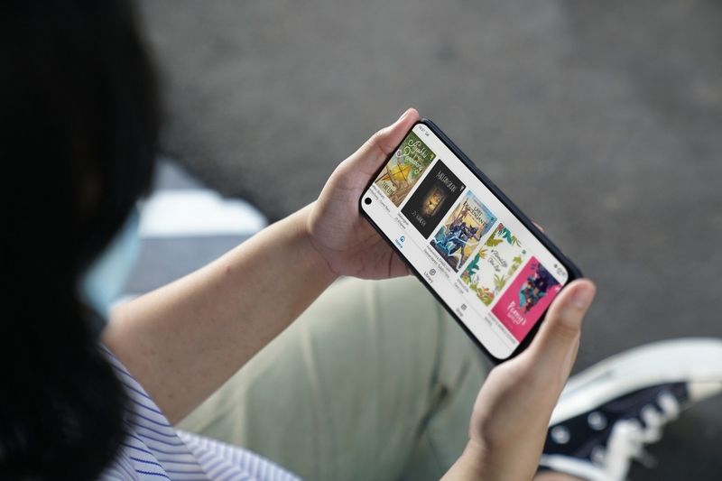 ilustrasi aplikasi novel gratis