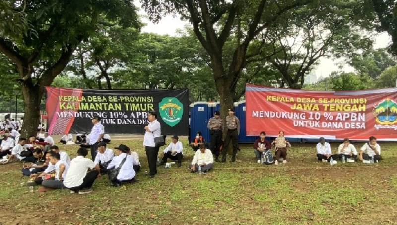 Aksi Kades Tuntut Kenaikan Dana Desa