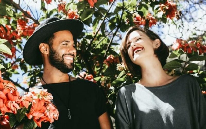 ilustrasi bahasa tubuh