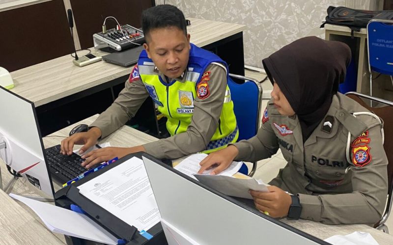 Ilustrasi Penipuan Surat Tilang