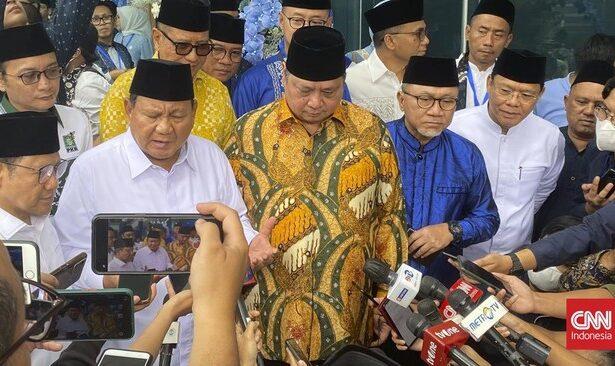 Prabowo Subianto Dan Ketua Umum Partai Di Kantor Dpp Pan