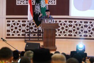 Ketua Umum Pimpinan Pusat Pp Muhammadiyah, Haedar Nashir