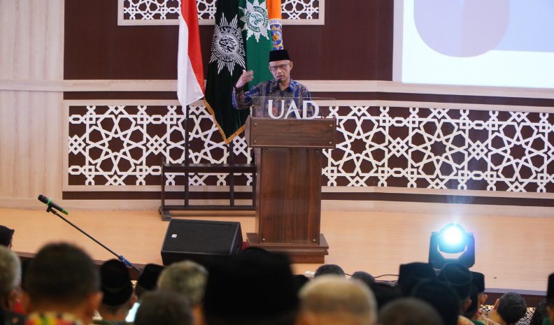 Ketua Umum Pimpinan Pusat Pp Muhammadiyah, Haedar Nashir