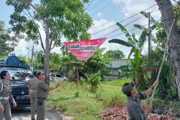 Penertiban Spanduk Kapuas