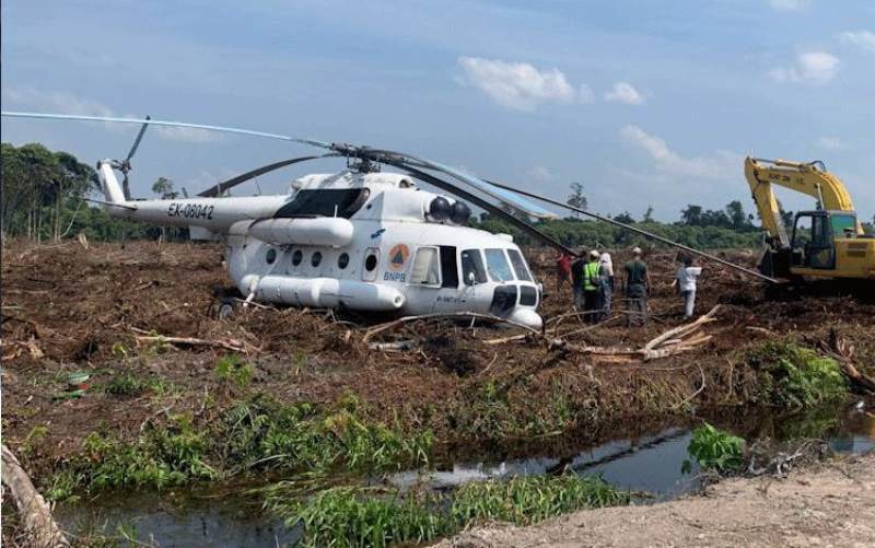 Helikopter Bnpb Mendarat Darurat