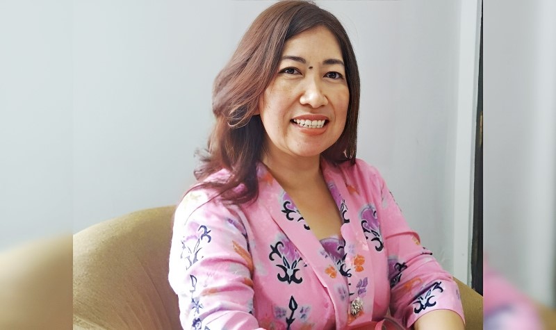 Evi Kahayanti Dprd Kalteng