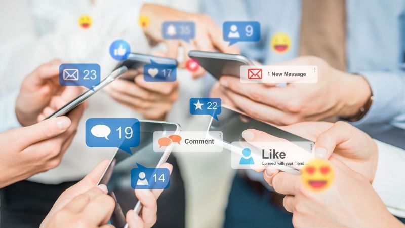 Hal Yang Sebaiknya Tidak Diposting Di Media Sosial