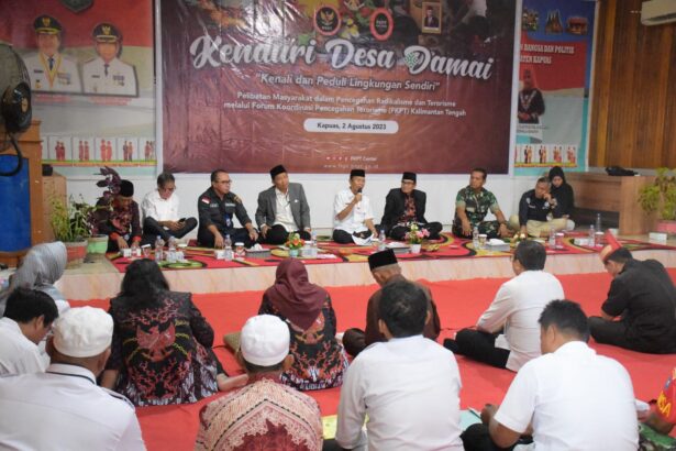 Kenduri Desa Damai Kapuas Iui