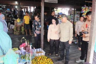Tinjau Pasar Saik Buntok