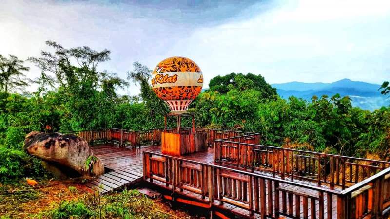 Objek Wisata Lubang Kilat Lamandau