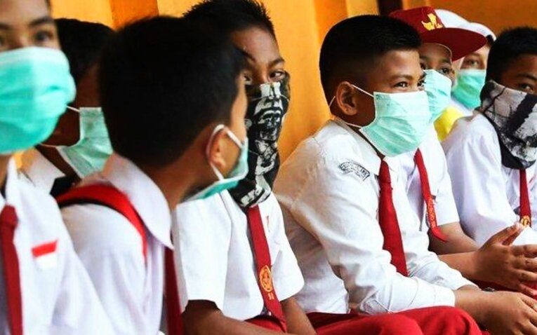 Siswa Saat Pakai Maser