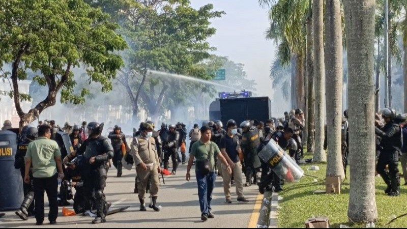 Unjuk Rasa Di Kantor Bp Batam