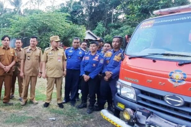 Bantuan Air Bersih Tamparak Layung