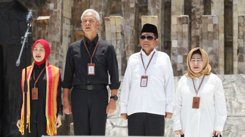 Ganjar Pranowo Dan Mahfud Md