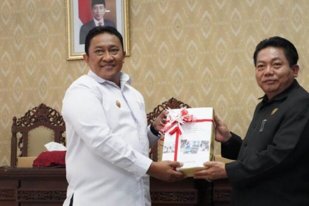 Penyerahan Rapbd Kalteng 2024