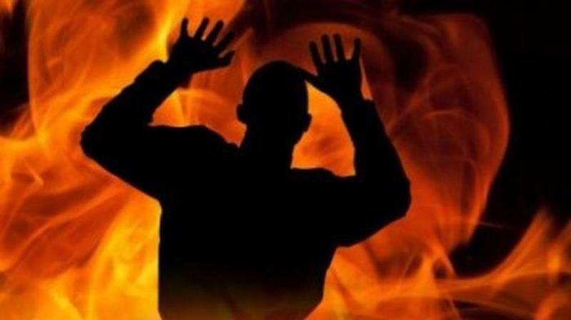 Ilustrasi Dibakar Hidup Hidup