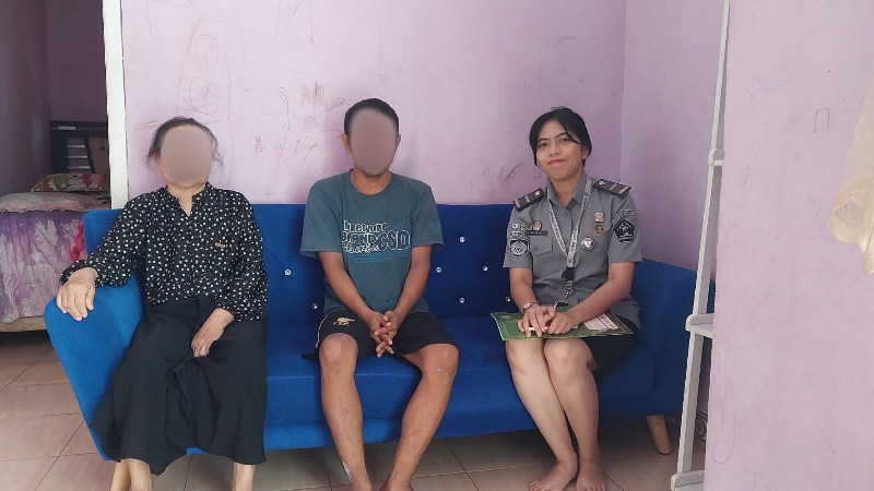 Pembimbing Kemasyarakatan Bapas Kelas Ii Sampit Lakukan Home Visit (3)