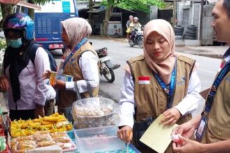 Bpom Uji Sampel Takjil Di Sampit