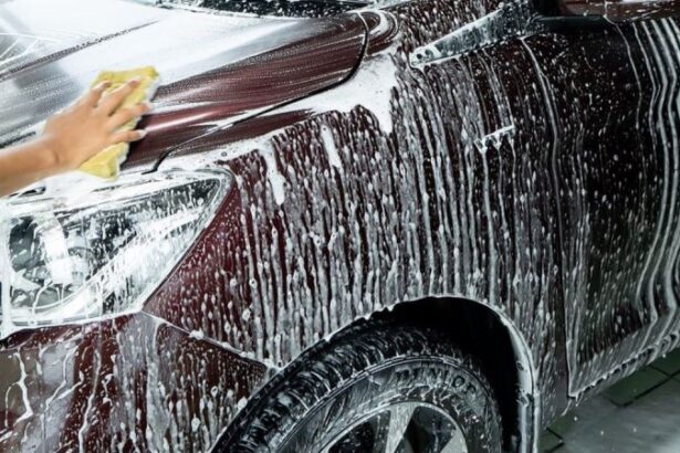 Ilustrasi Cuci Mobil Listrik