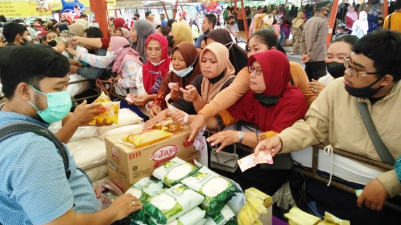 Ilustrasi Operasi Pasar Murah