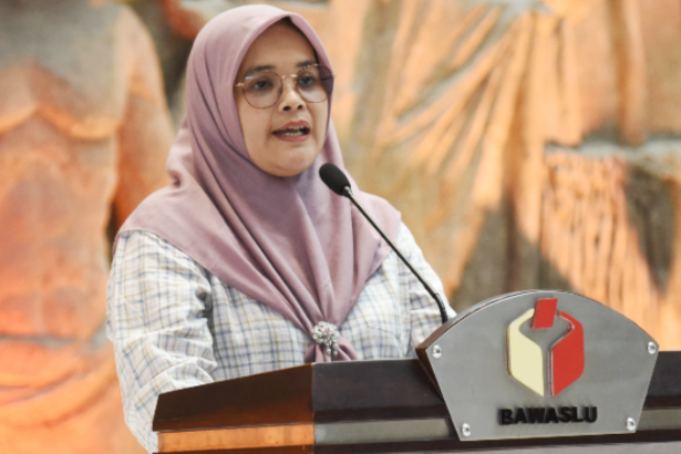 Anggota Bawaslu Ri Lolly Suhenty ribuan laporan pelanggaran pemilu 2024