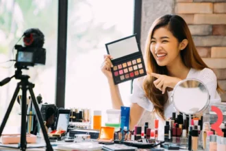 Perbedaan Influencer Dan Key Opinion Leader