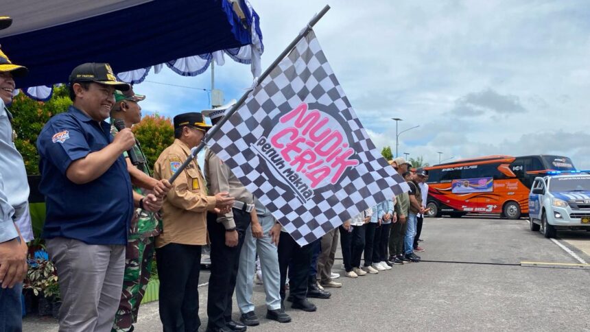 Wagub Kalteng Lepas Angkutan Mudik Gratis Lebaran 1445 H.jpg