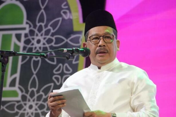 Wakil Ketua Dewan Pertimbangan Majelis Ulama Indonesia (mui) Zainut Tauhid Sa'adi jemaah aolia tidak sesat