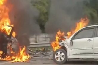 Kecelakaan tabrakan beruntun di Tol Jakarta Cikampek