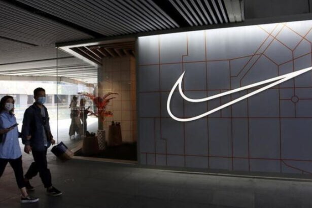 Nike phk karyawan