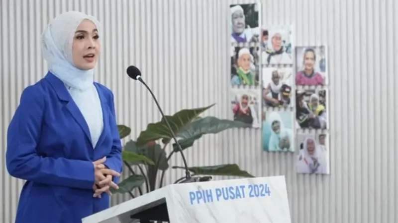 Anggota Tim Media Center Haji Kemenag Widi Dwinanda