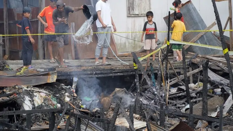 Kebakaran Di Jalan Mendawai Palangka Raya