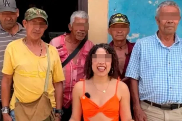 Wanita Muda Kencani 7 Kakek