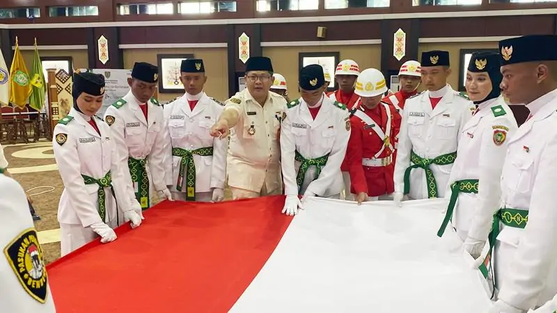 Duplikat Bendera Pusaka Merah Putih