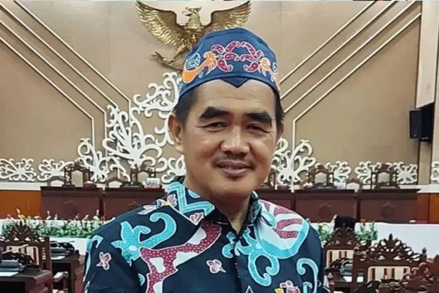 Legislator Dewan Sirajul Rahman Mendorong Gotong Royong Membangun Daerah