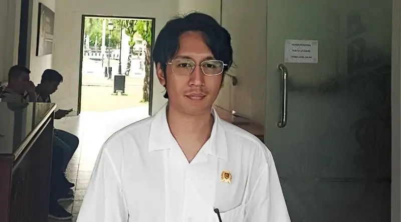 Okki M