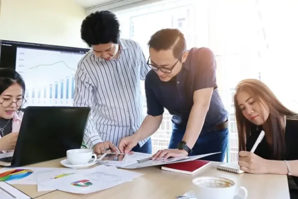 Zodiak Jago Memimpin