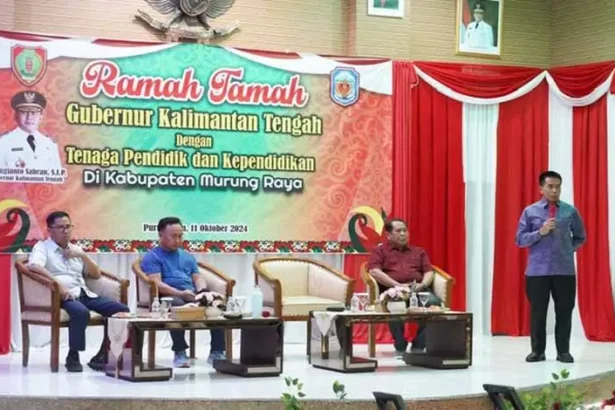 Gubernur Kalimantan Tengah, Sugianto Sabran menggelar ramah tamah dengan Tenaga Pendidik dan Kependidikan bertempat di Rumah Jabatan Bupati Murung Raya.