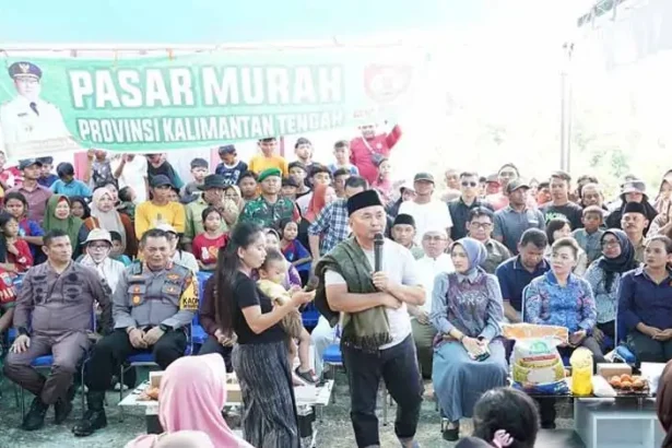Pasar murah yang dilaksanakan oleh Pemerintah Provinsi Kalimantan Tengah bersama Pemerintah Kabupaten Murung Raya, di Desa Muara Laung memiliki misi mulia. Yakni, menekan inflasi yang hingga saat ini masih menjadi perhatian serius pemerintah