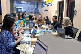 Pejabat Pengelola Informasi dan Dokumentasi (PPID) Utama Murung Raya mengikuti visitasi Monitoring dan Evaluasi (Monev) keterbukaan informasi publik 2024.