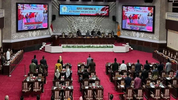 31 Fraksi Pendukung