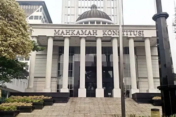 Mahkamah Konstitusi