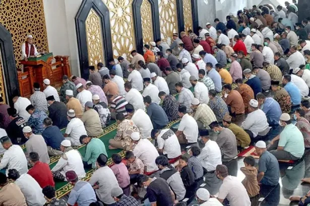 Khatib Khotbah Jumat