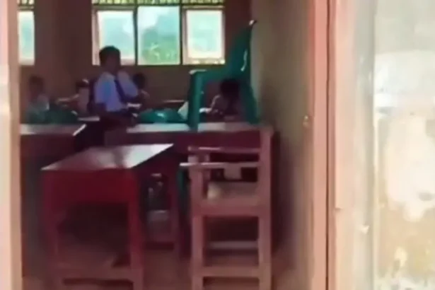 Viral Guru Sd Kosong